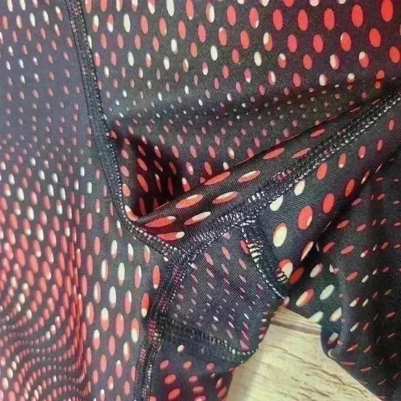 Under armour women's compression leggings geometric print size small - Picture 3 of 6